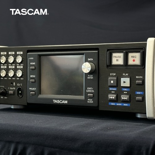 TASCAM HS-P82 + RC-F82 + 전용 케이스